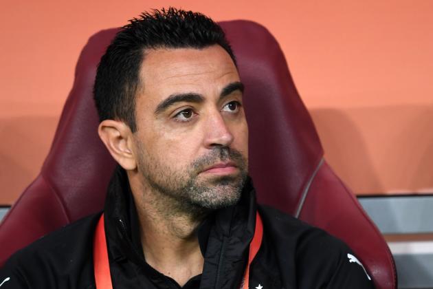 DOHA, QATAR - DECEMBER 17:   Al-Sadd SC head coach Xabvier Hernandez looks on prior to the match between Al-Sadd SC and ES Tunis at Khalifa International Stadium on December 17, 2019 in Doha, Qatar. (Photo by Etsuo Hara/Getty Images)