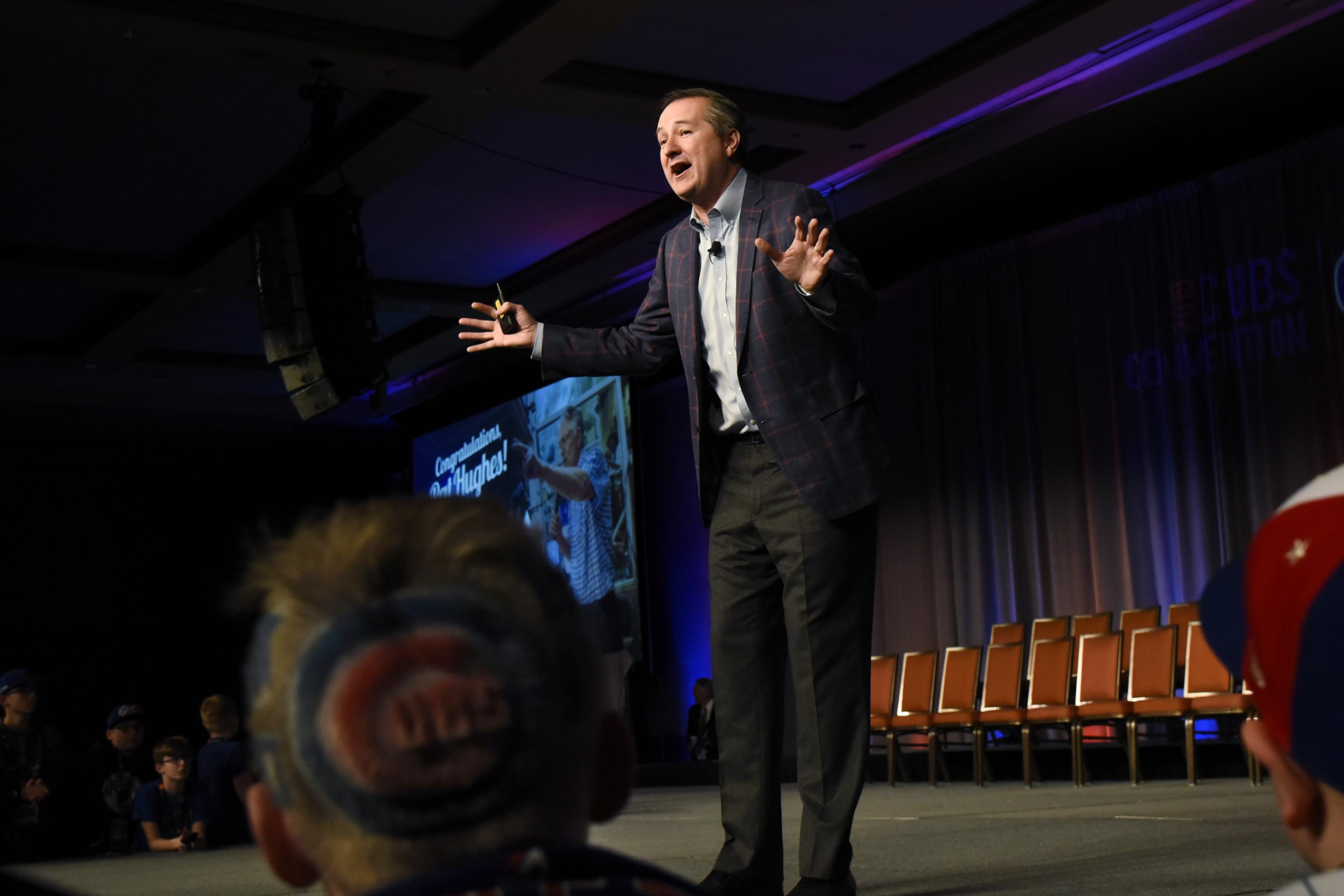 Ricketts Family Panel at CubsCon: Tom and Laura Talk Spending,  Competitiveness, and the New Ryno Statue - Bleacher Nation