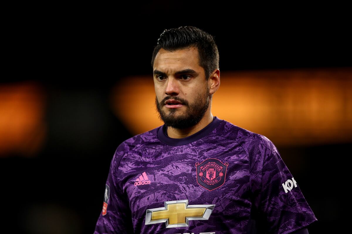 Manchester United S Sergio Romero Uninjured After Crashing Lamborghini Bleacher Report Latest News Videos And Highlights