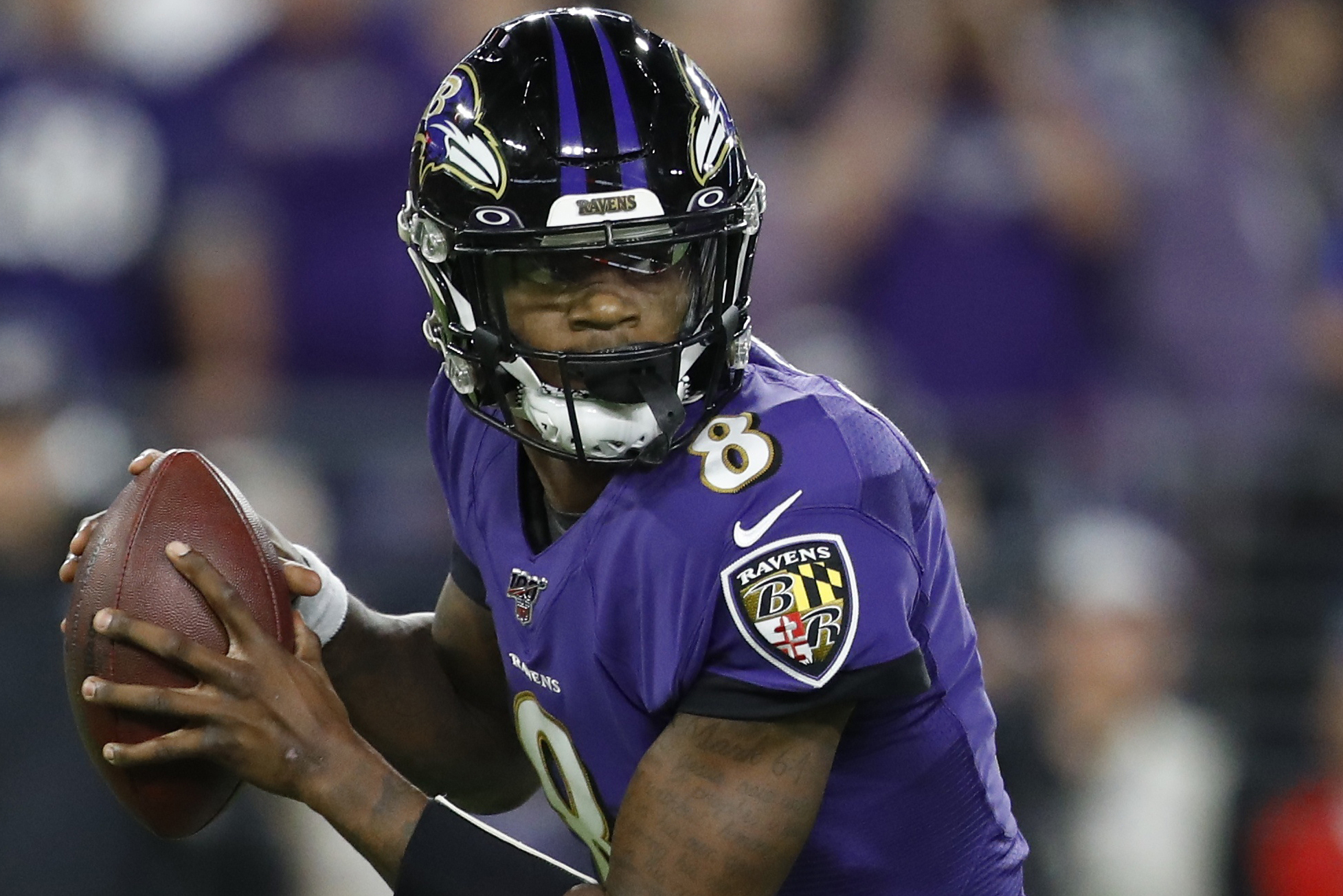 Lamar Jackson continues to amaze as Ravens rout Rams