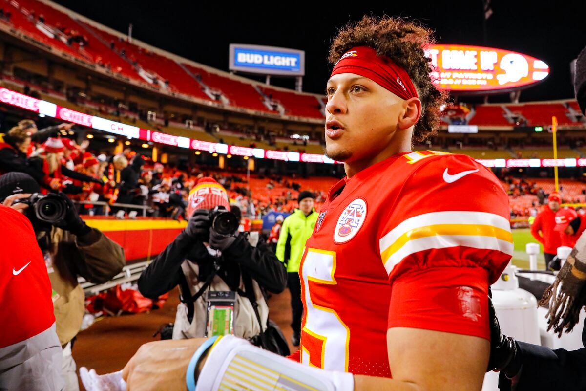 Patrick Mahomes Will Get New Contract in '12 to 15 Months,' Says Chiefs
