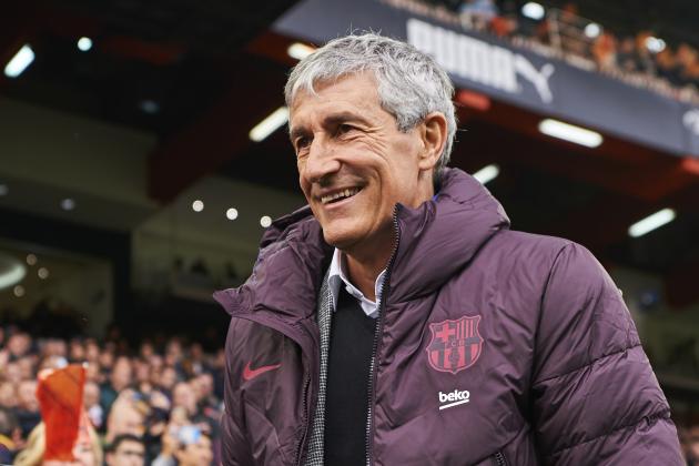 VALENCIA, SPAIN - JANUARY 25: Quique Setien, Manager of FC Barcelona looks on prior the Liga match between Valencia CF and FC Barcelona at Estadio Mestalla on January 25, 2020 in Valencia, Spain. (Photo by Quality Sport Images/Getty Images)