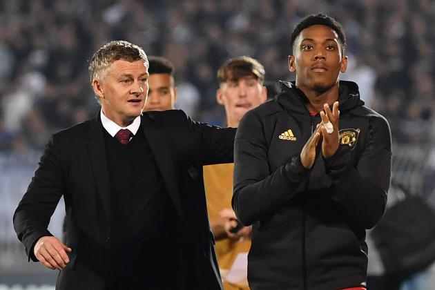 Manchester United's Norwegian manager Ole Gunnar Solskjaer (L) and Manchester United's French striker Anthony Martial gesture at the final whistle during the UEFA Europa league group L football match between Partizan Belgrade and Manchester United at the Partizan stadium in Belgrade on October 24, 2019. - Manchester United beat Partizan Belkgrade 1 - 0. (Photo by ANDREJ ISAKOVIC / AFP) (Photo by ANDREJ ISAKOVIC/AFP via Getty Images)