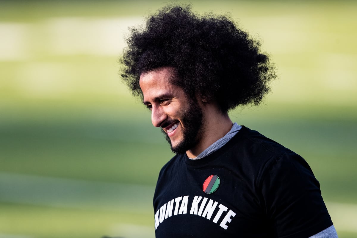 Colin Kaepernick Helps Serve Meals Clothing To Needy On Super Bowl Sunday Bleacher Report Latest News Videos And Highlights