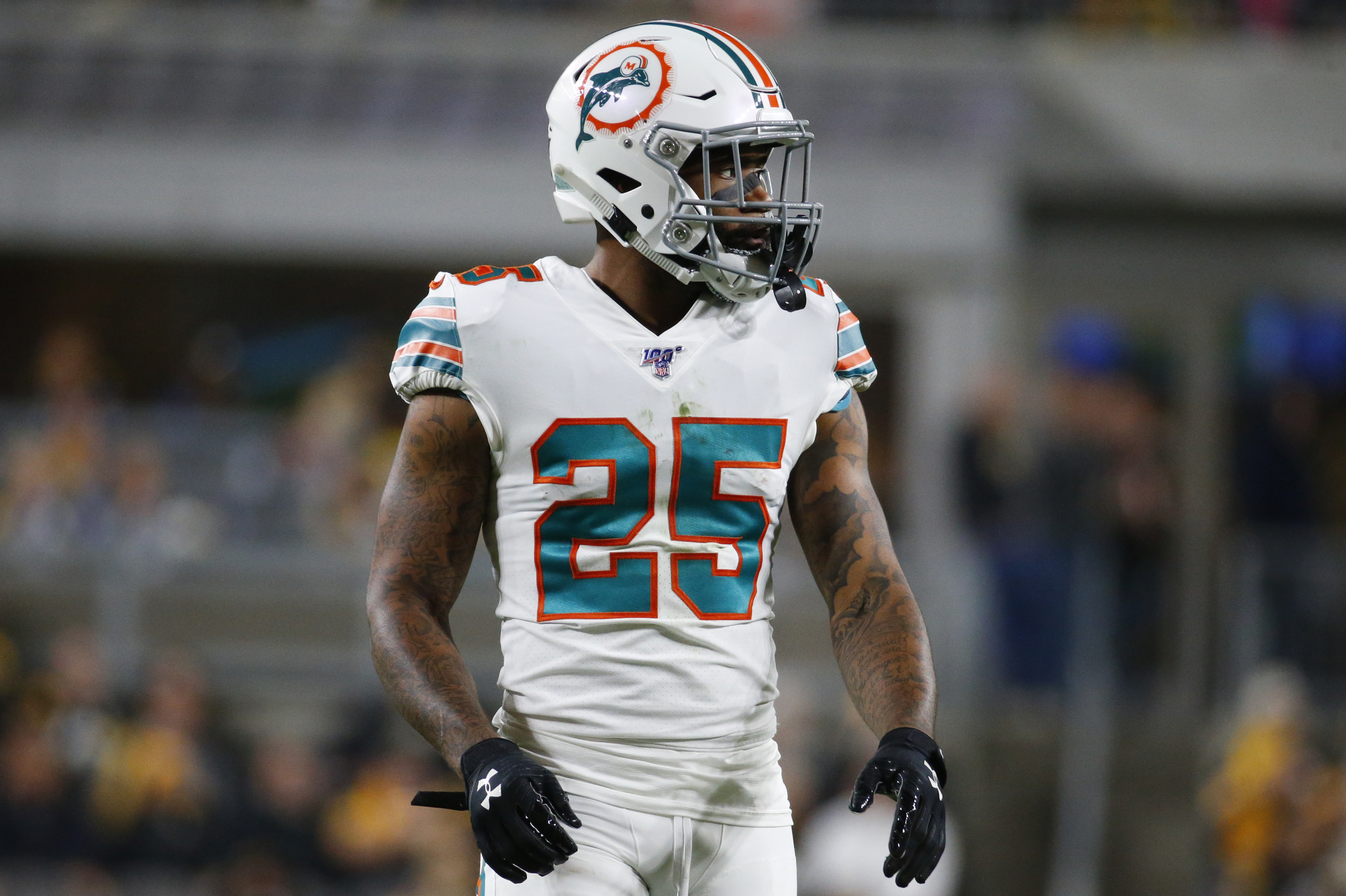 Dolphins' Xavien Howard Accused of Repeated Domestic Abuse in 911