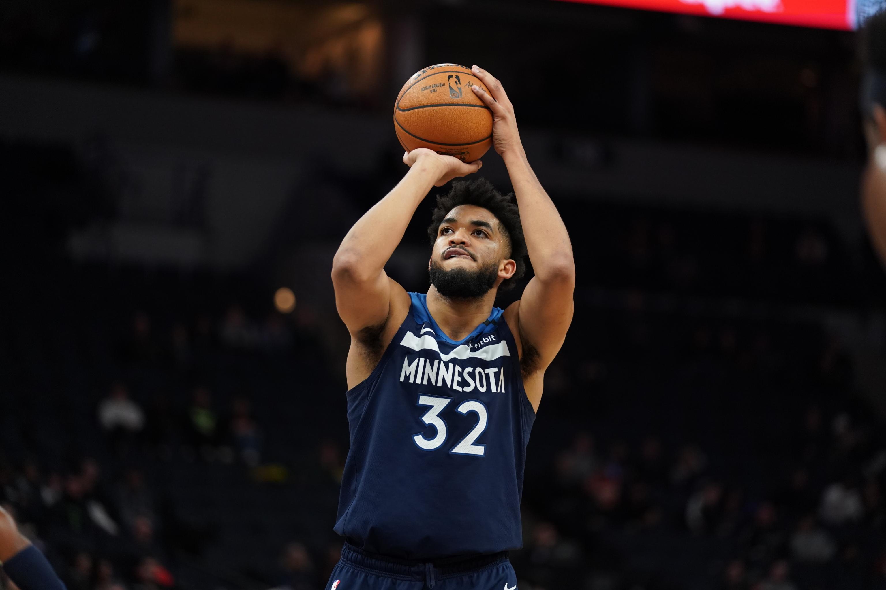 Karl Anthony-Towns talk places target square on Timberwolves' backs