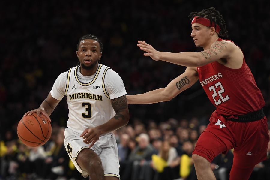 Michigan S Zavier Simpson Was Suspended For Crashing Ad S Family