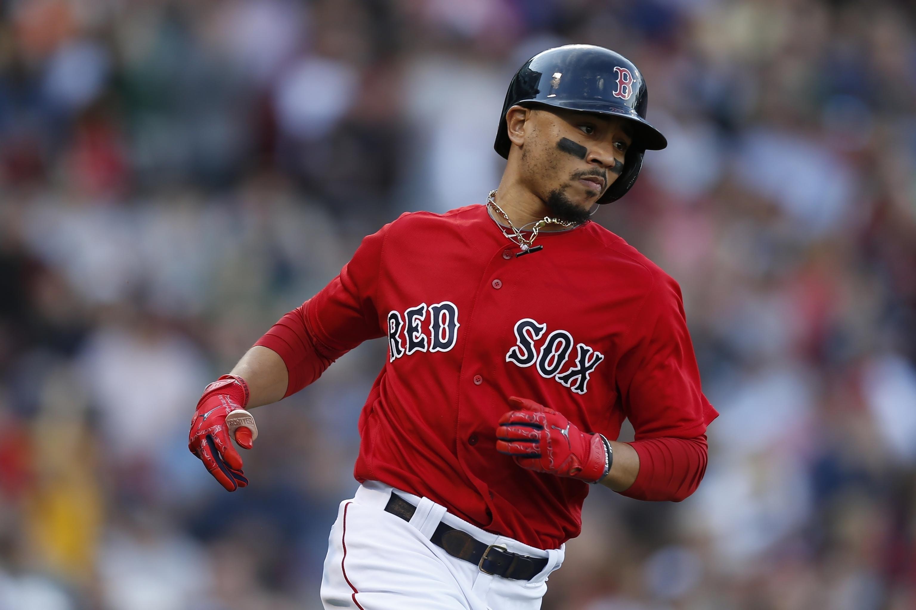 Red Sox outfielder Mookie Betts catches Gold once again - The