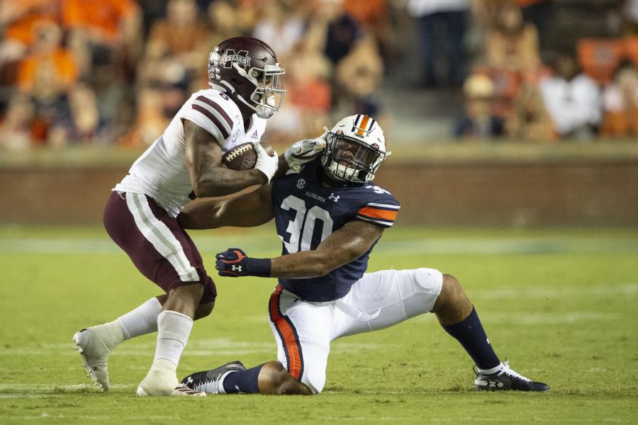 Eastern Kentucky Lb Michael Harris Bodyslams Cop On Police Video