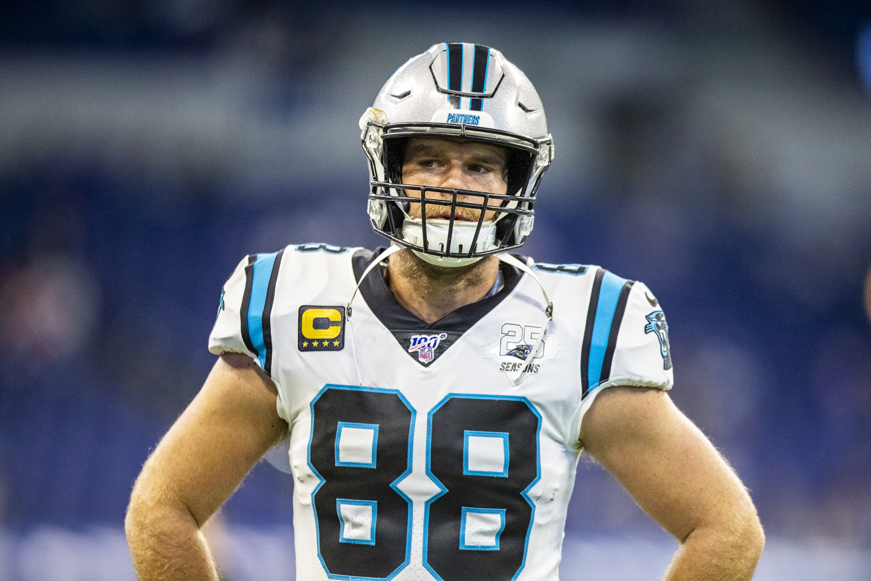 Carolina Panthers tight end Greg Olsen breaks foot again