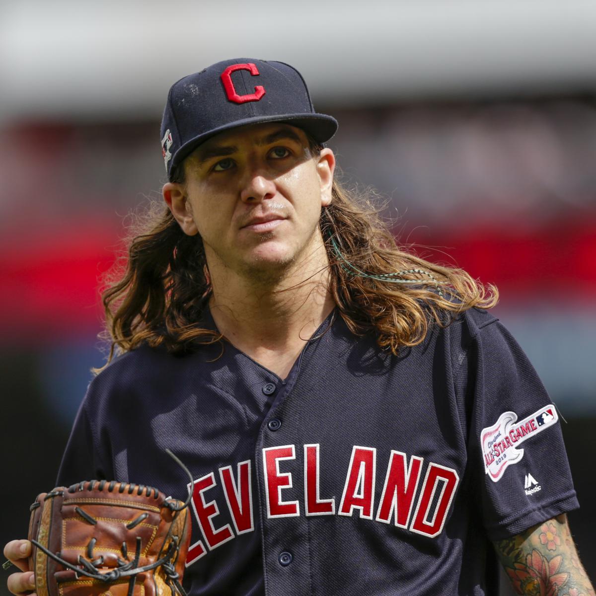Mike Clevinger completely loses it mid-interview after Manny