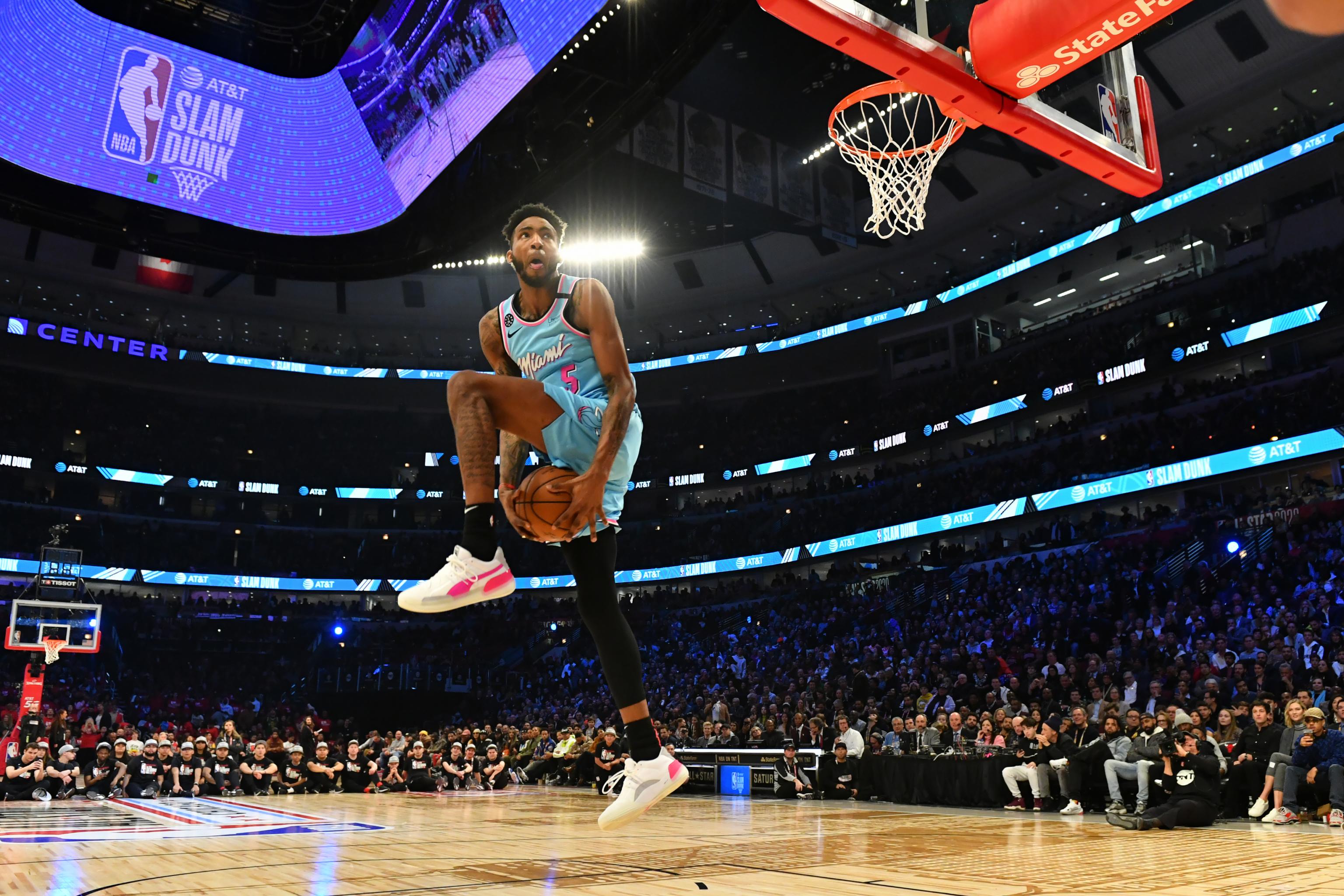 Derrick Jones Jr. wins the NBA Dunk Contest on controversial last dunk