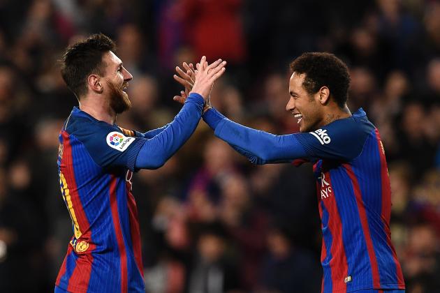 TOPSHOT - Barcelona's Argentinian forward Lionel Messi (L) celebrates with Barcelona's Brazilian forward Neymar (R) after scoring a goal during the Spanish league football match FC Barcelona vs RC Celta de Vigo at the Camp Nou stadium in Barcelona on March 4, 2017. / AFP PHOTO / LLUIS GENE (Photo credit should read LLUIS GENE/AFP via Getty Images)