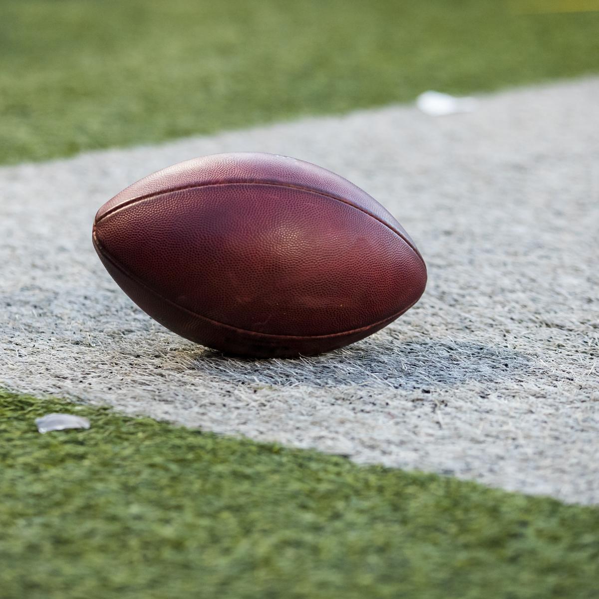 Brian Urlacher S Brother Casey Among 10 Charged In Illegal Betting