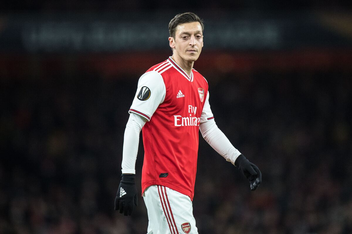 Mesut Ozil S Agent Says There S No Chance He Ll Leave Arsenal