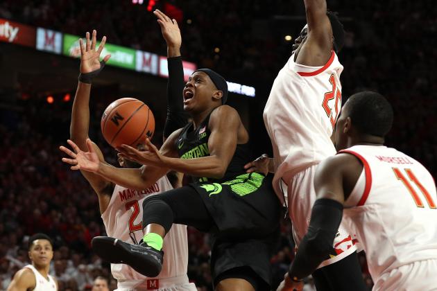 COLLEGE PARK, MARYLAND - FEBRUARY 29: Cassius Winston #5 of the Michigan State Spartans shoots in between Donta Scott #24 and Jalen Smith #25 of the Maryland Terrapins during the first half at Xfinity Center on February 29, 2020 in College Park, Maryland. (Photo by Patrick Smith/Getty Images)