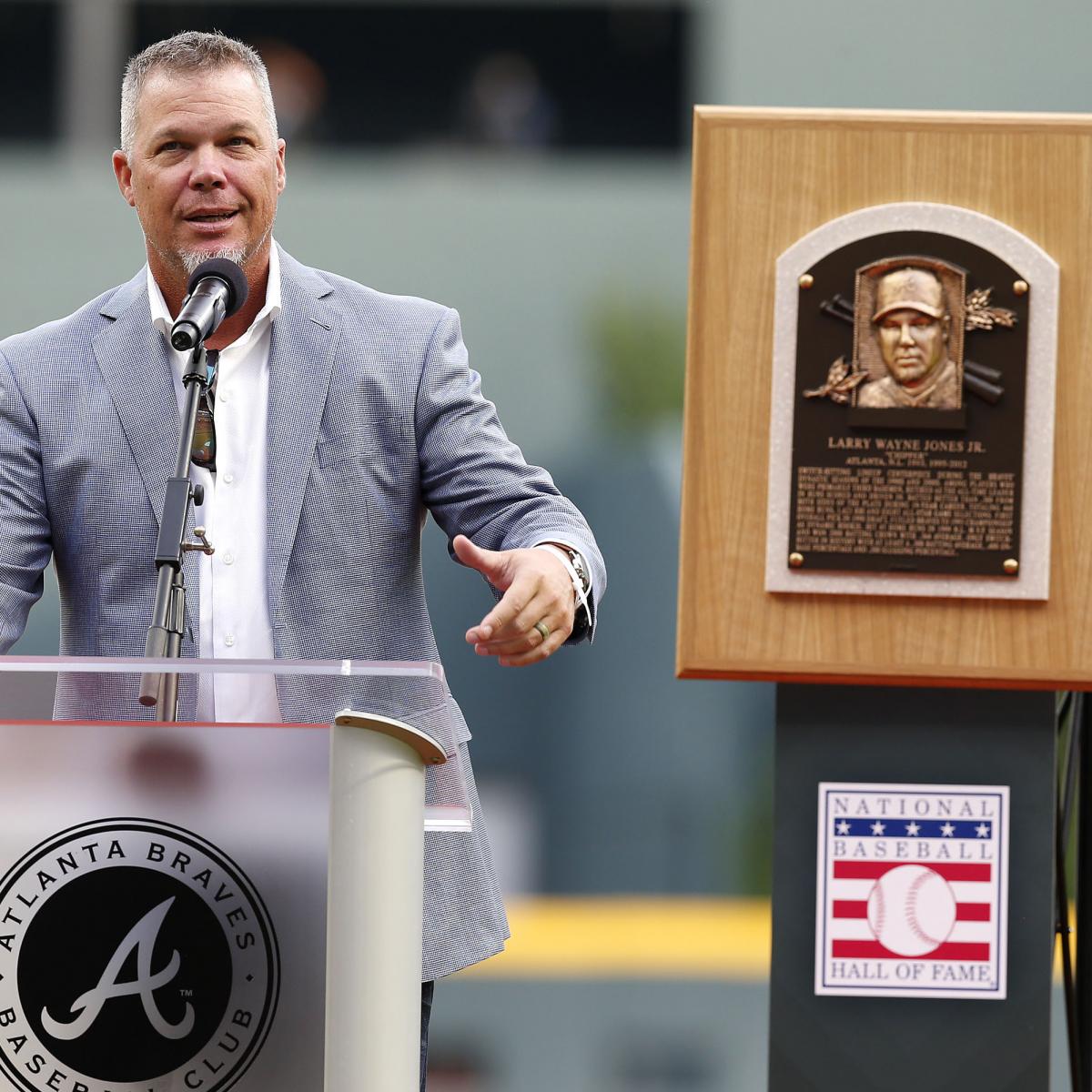 Chipper Jones sees Hall of Fame plaque for the first time 