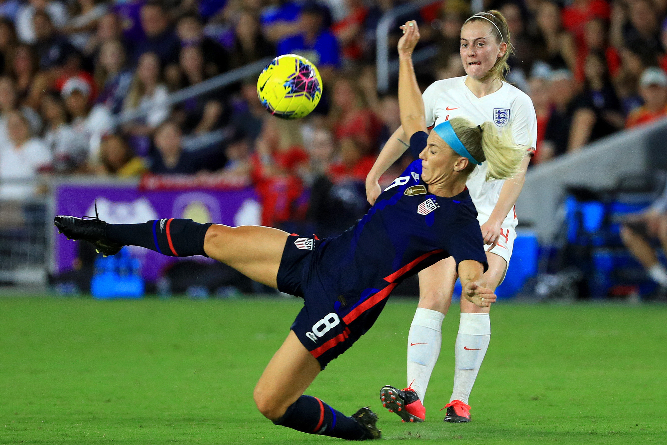 Carli Lloyd played a special game tonight (one of her last), in Philly, and  rocked an Ertz jersey (I'm sure her USWNT teammate Julie Ertz was happy).  Philly/South Jersey girl for life!