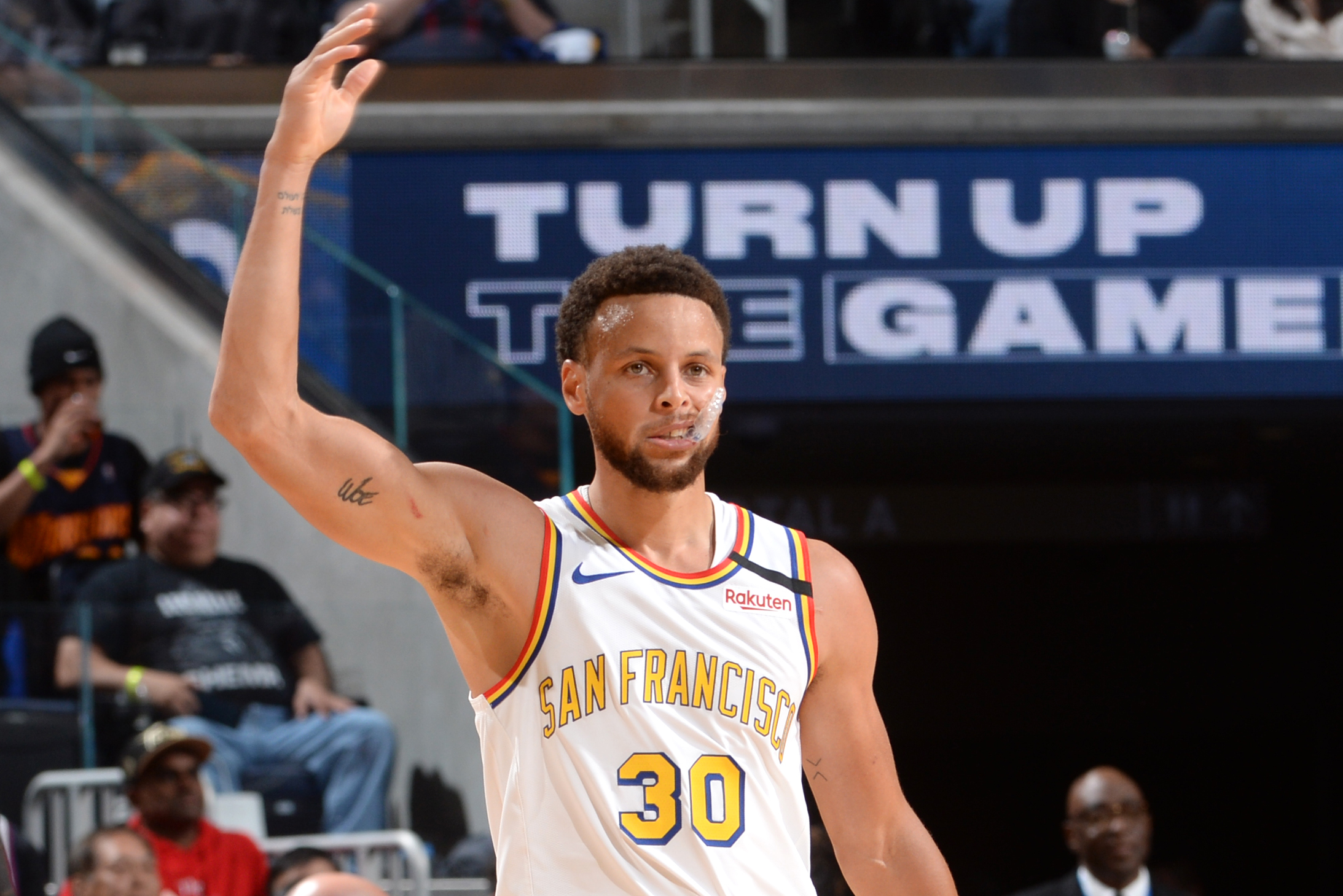 Warriors' Stephen Curry cleared to play vs. Clippers