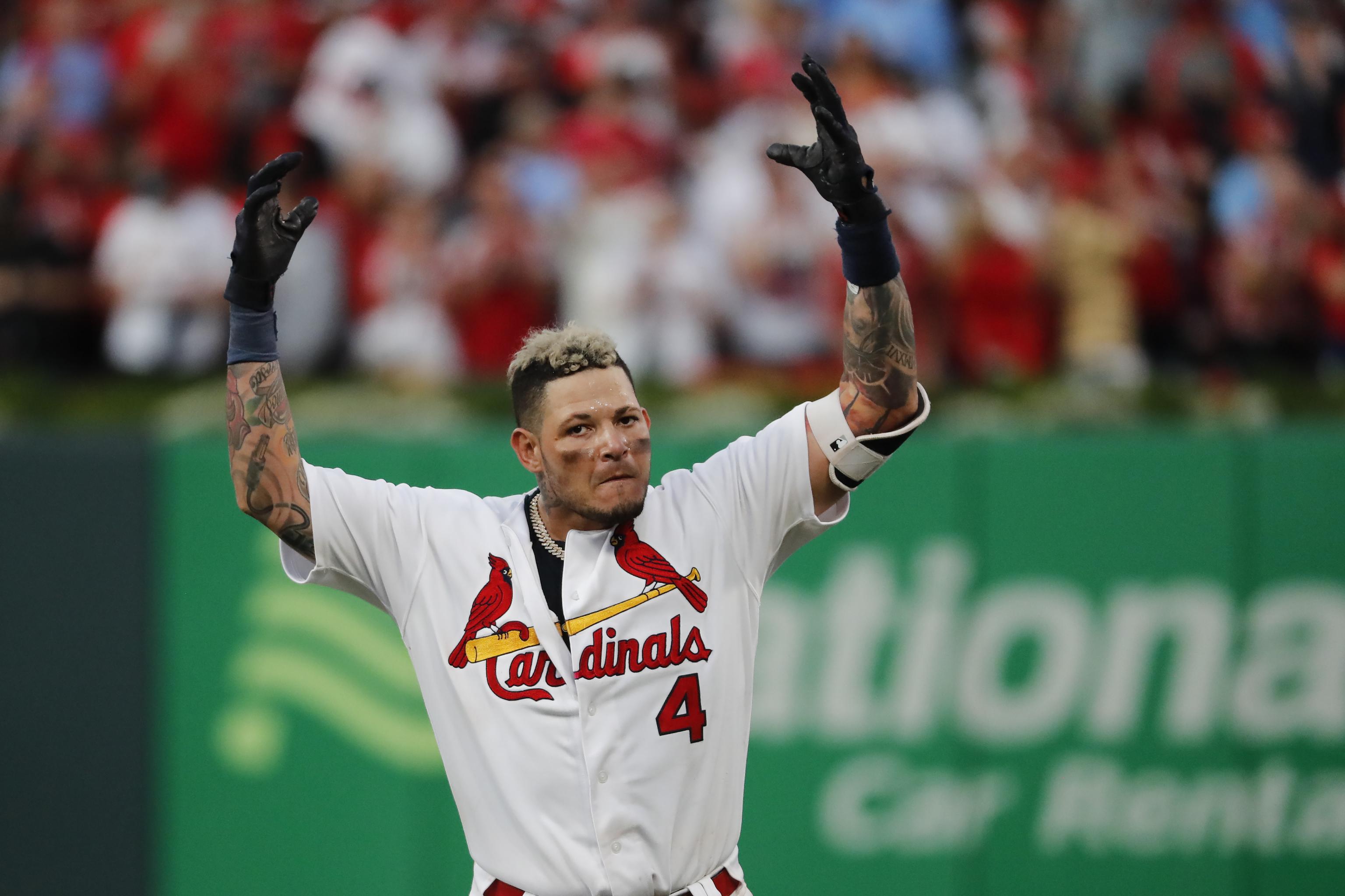 Yadier Molina contract: Cardinals retain catcher with one-year deal -  Sports Illustrated