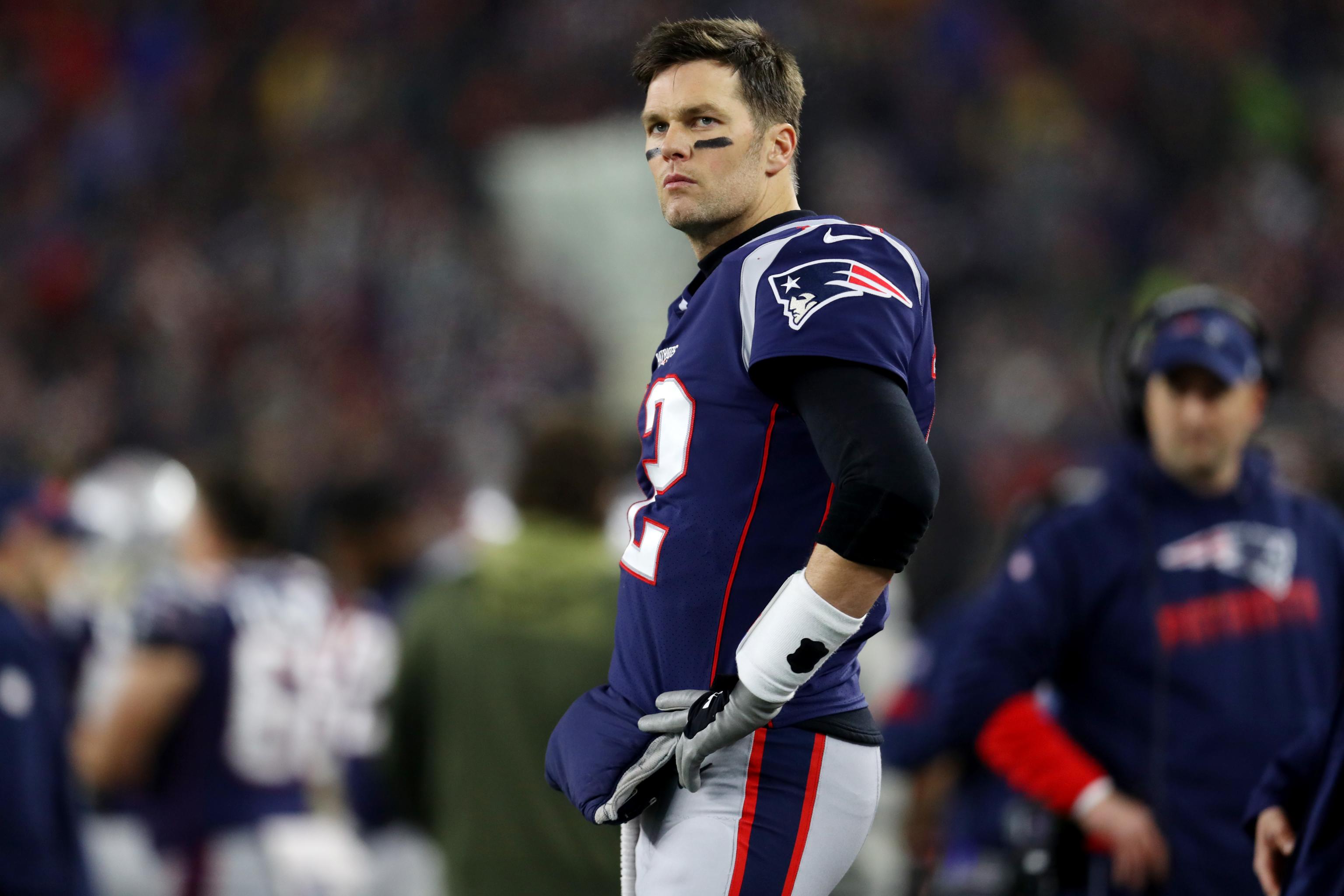 Latest On Tom Brady: Patriots, 49ers, Chargers, WRs, TEs