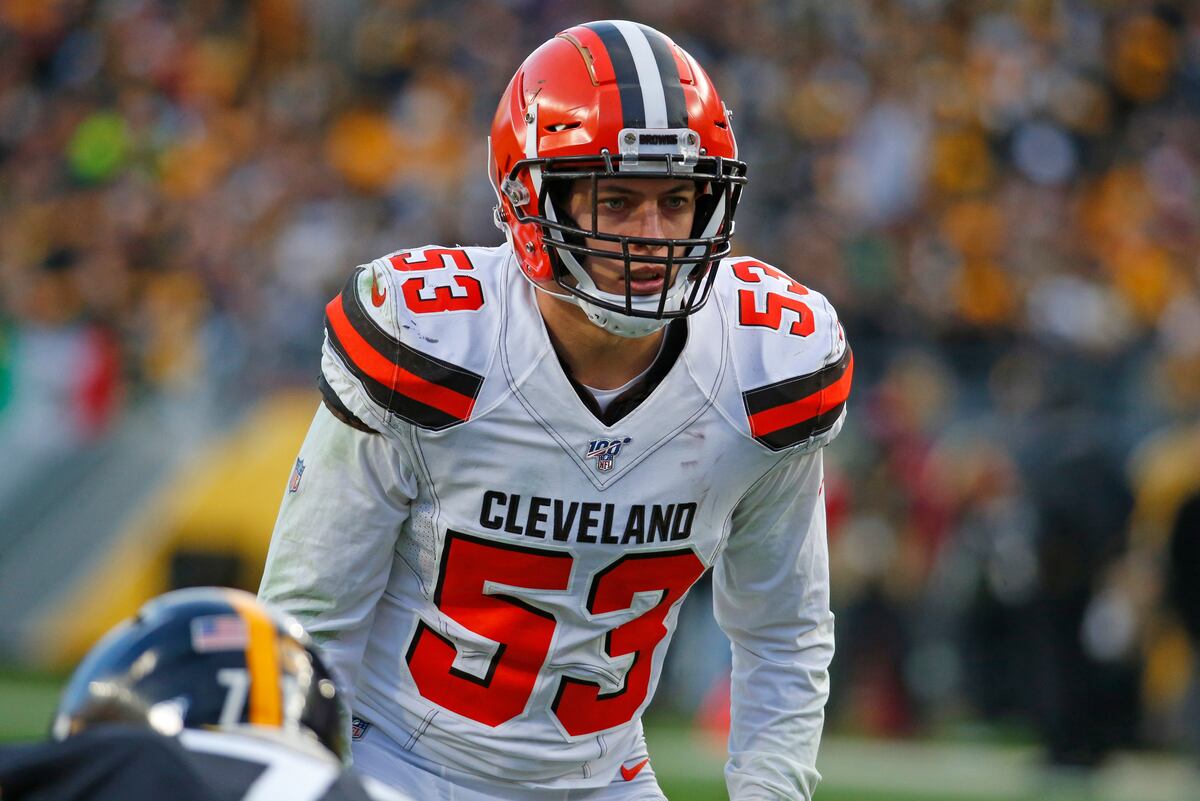 Report ExBrowns LB Joe Schobert, Jaguars Agree to 5Year, 54M