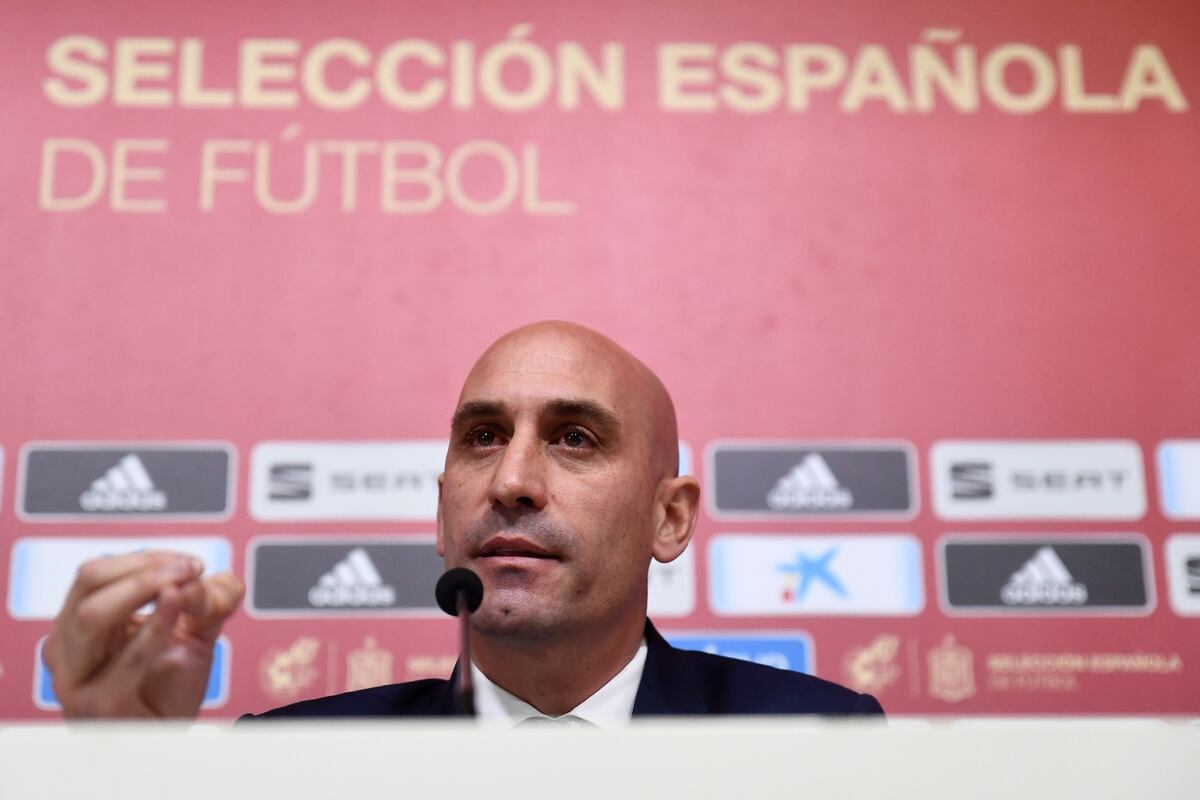 Spanish FA Want Copa Del Rey Final Played in Front of Fans ...