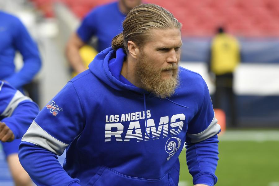 Los Angeles Rams - Clay Matthews with first #LARams sack!