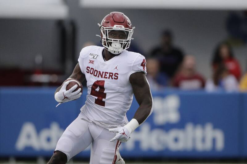 Former Oklahoma Rb Trey Sermon Announces He Ll Transfer To Ohio