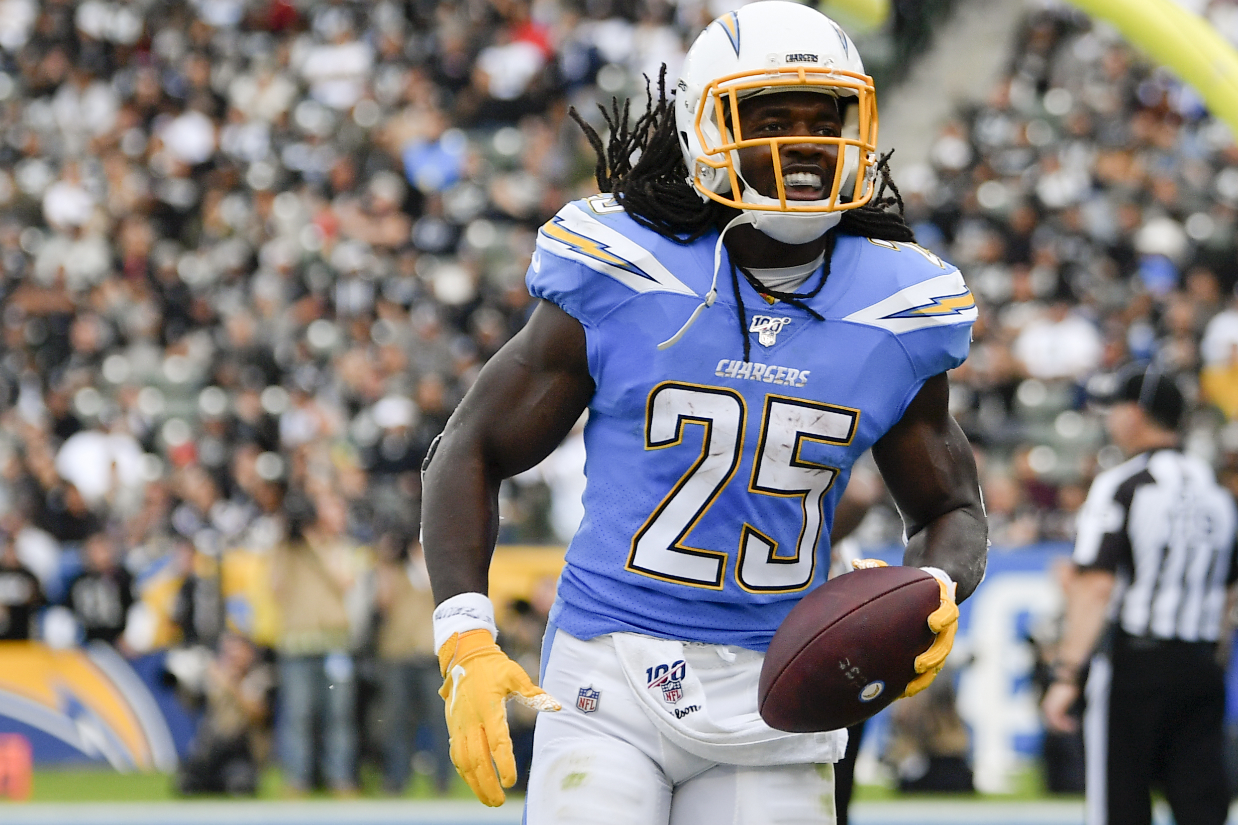 NFL - Melvin Gordon vs. Kareem Hunt. Los Angeles Chargers vs. The