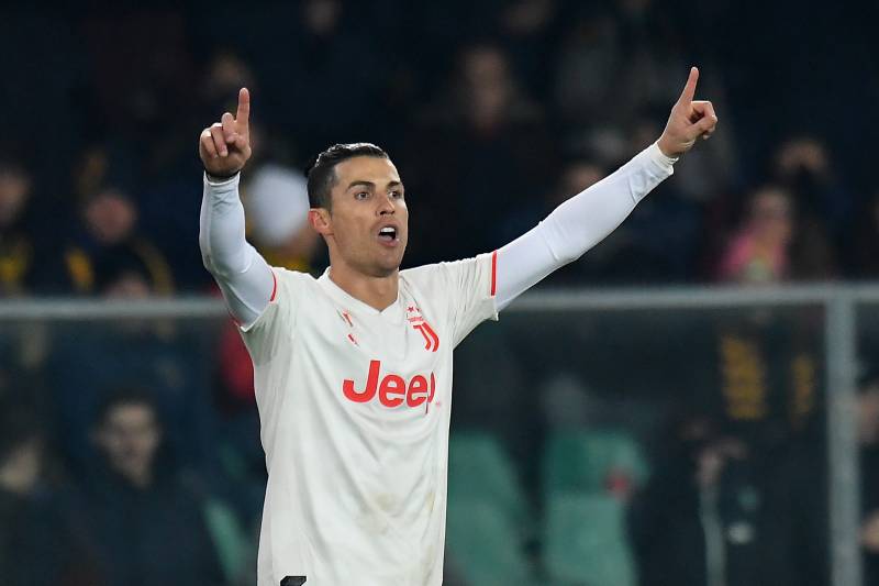 VERONA, ITALY - FEBRUARY 08: Cristiano Ronaldo of Juventus celebrates after scoring the opening goal during the Serie A match between Hellas Verona and Juventus at Stadio Marcantonio Bentegodi on February 8, 2020 in Verona, Italy. (Photo by Alessandro Sabattini/Getty Images)