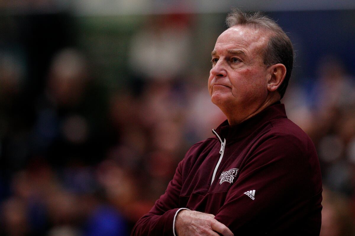 Vic Schaefer Replaces Karen Aston As Texas Women S Basketball Head