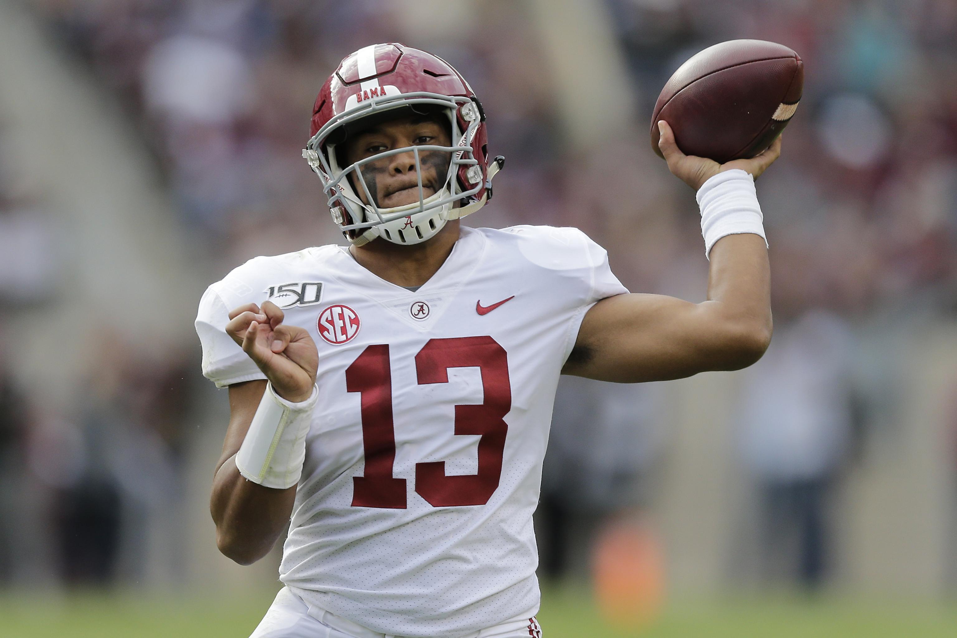 Joe Burrow, Drew Brees swap jerseys before CFB National Championship