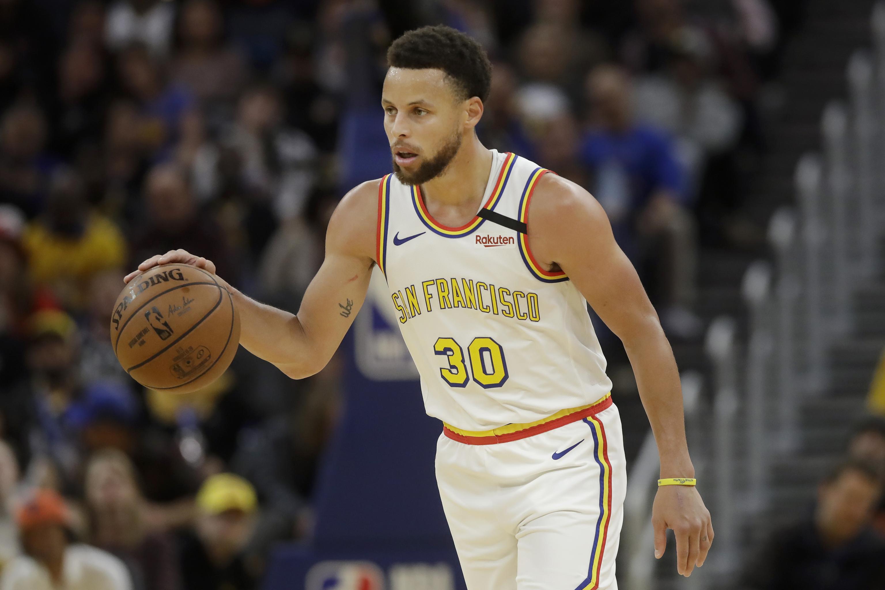 Video Watch Warriors Stephen Curry Thank Oakland Nurses In Facetime Call Bleacher Report Latest News Videos And Highlights