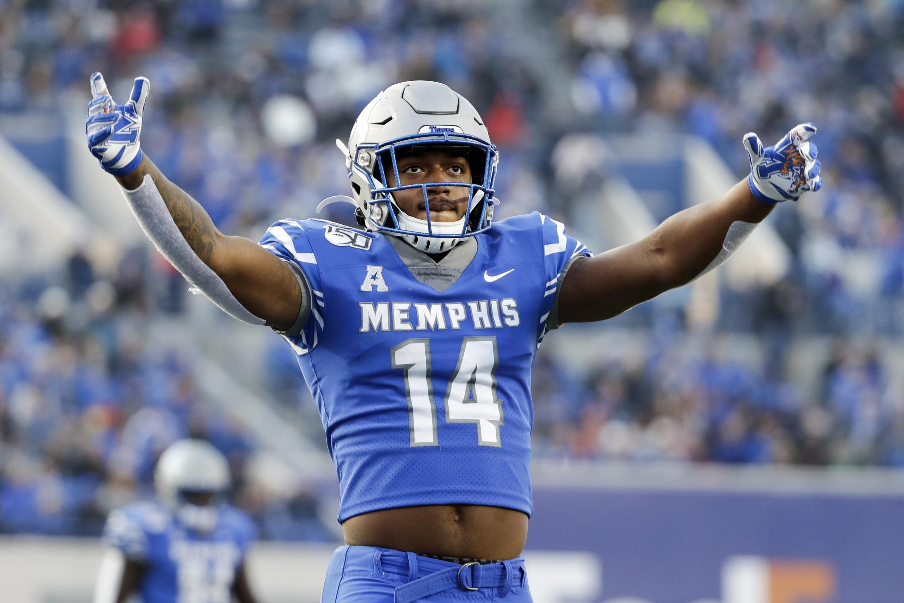 2020 NFL mock draft: PFF tags Saints, Memphis prospect Antonio Gibson