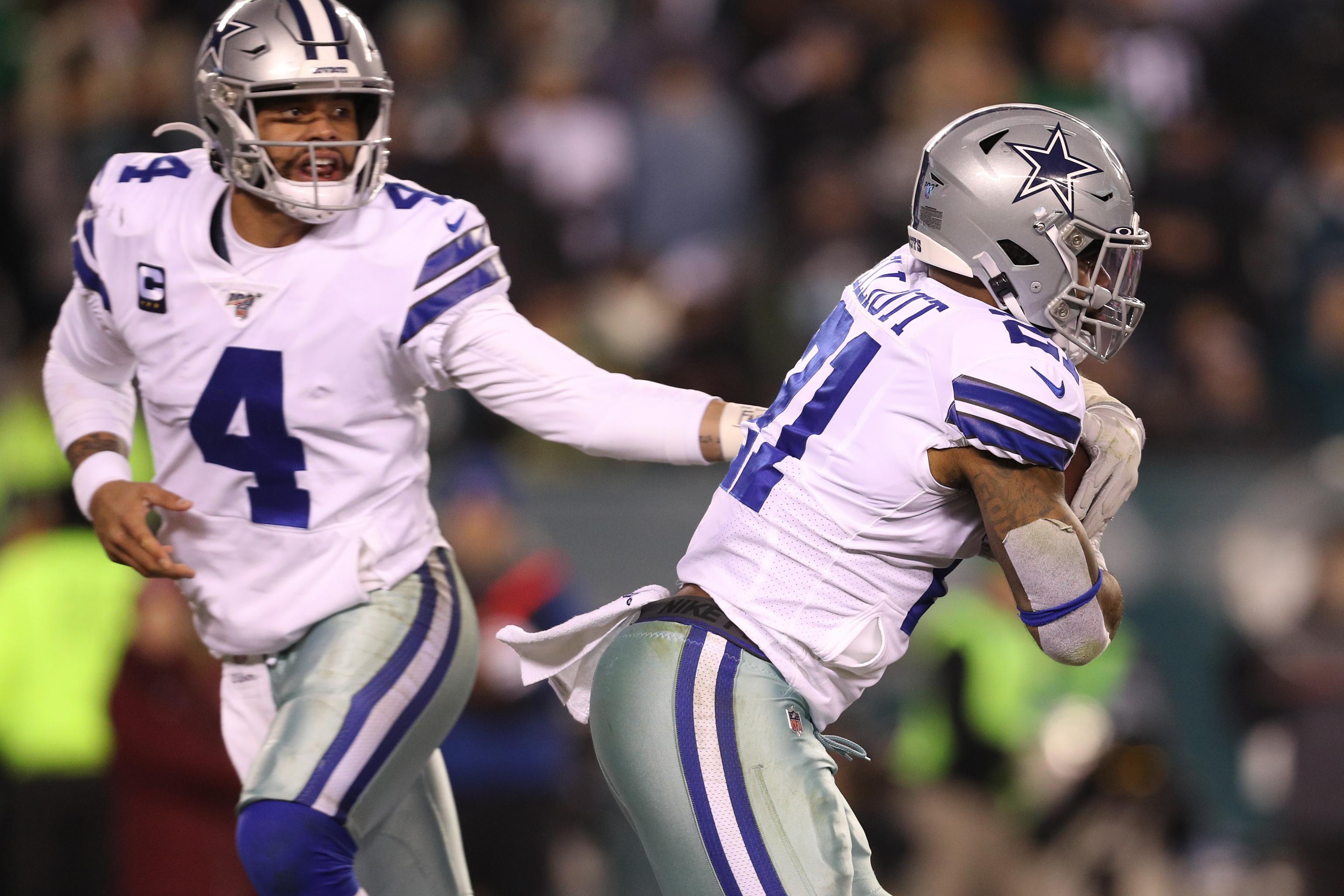 Ezekiel Elliott Wraps a birthday Gift for Dak Prescott