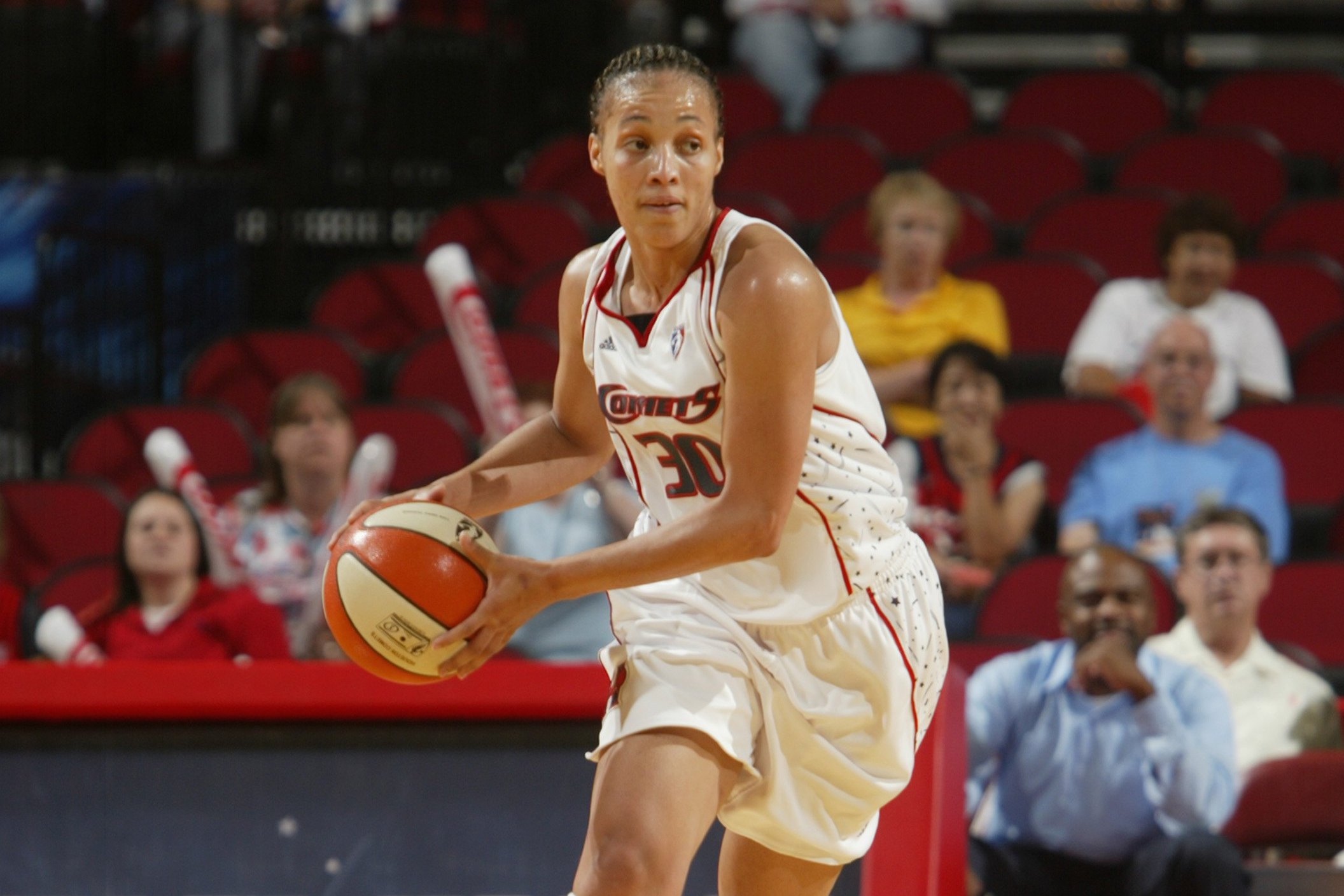 Ex-WNBA Player Tamara Moore Becomes Only Female HC at Men's CBB ...