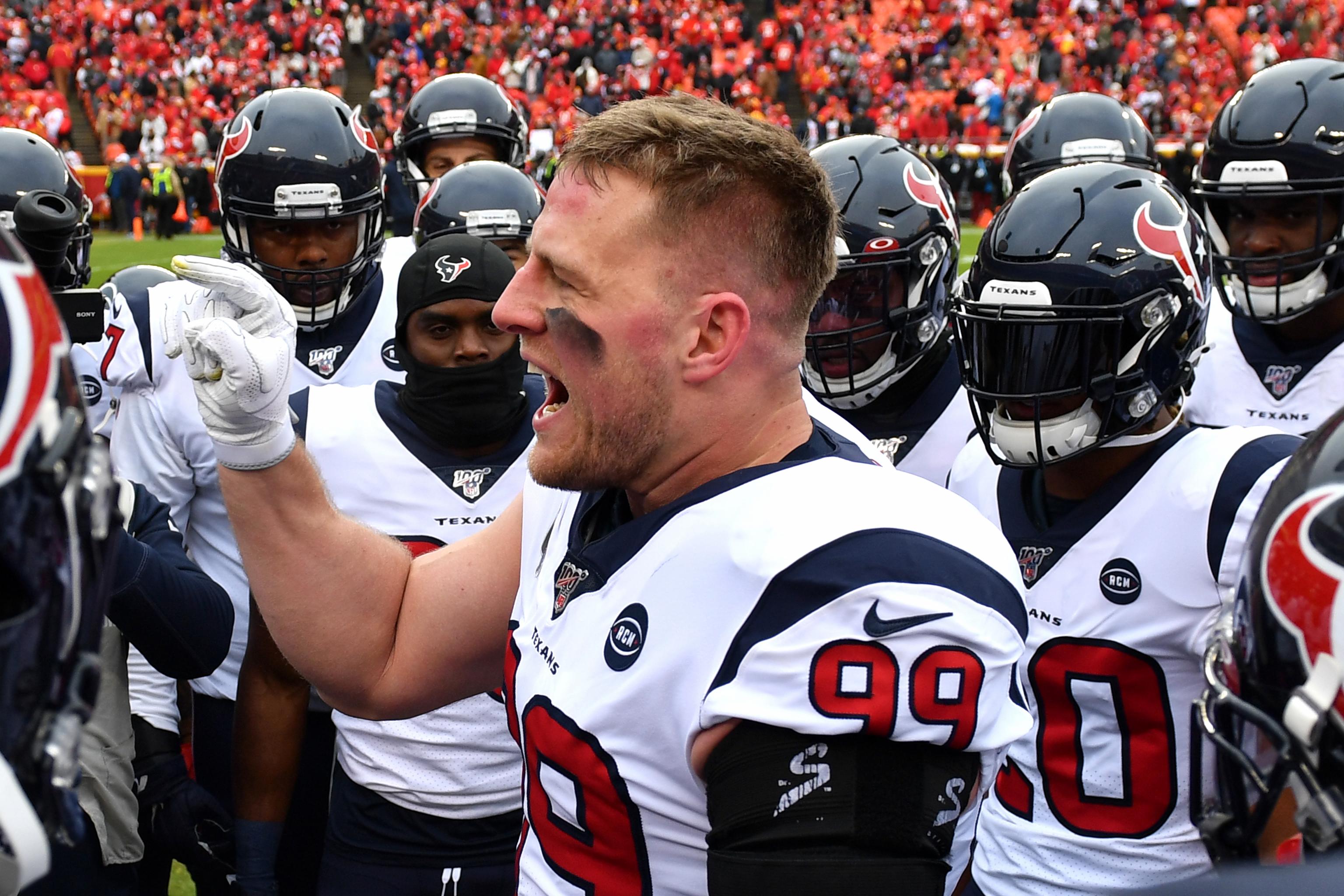 JJ Watt stars in final NFL game; brothers Derek, TJ wear his jersey