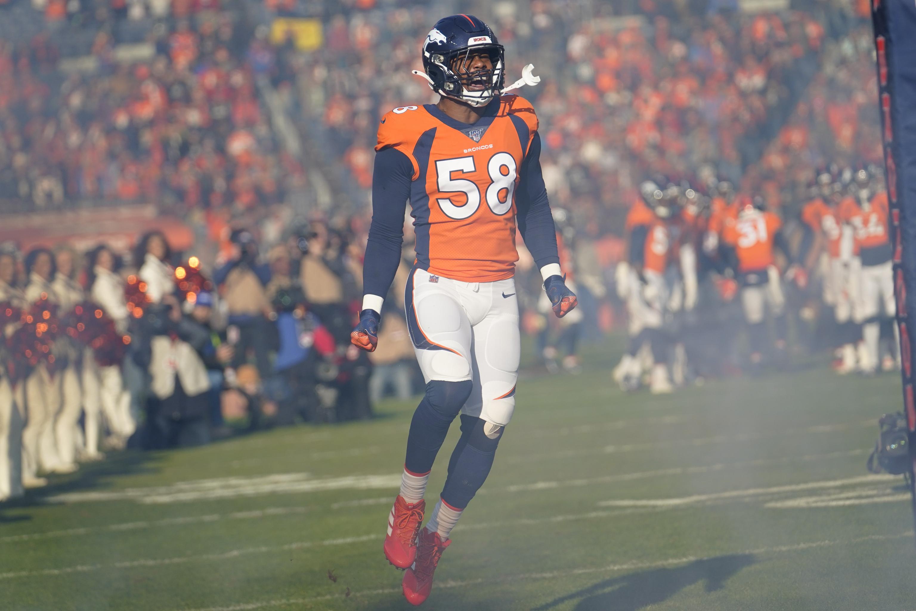 Von Miller, Denver Broncos star and Super Bowl MVP, 'in good spirits' after  coronavirus diagnosis: report 