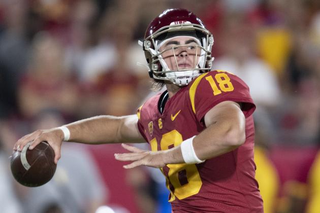 Southern California quarterback JT Daniels in an NCAA football game against Fresno State Saturday, Sept. 31, 2019, in Los Angeles. (AP Photo/Kyusung Gong)