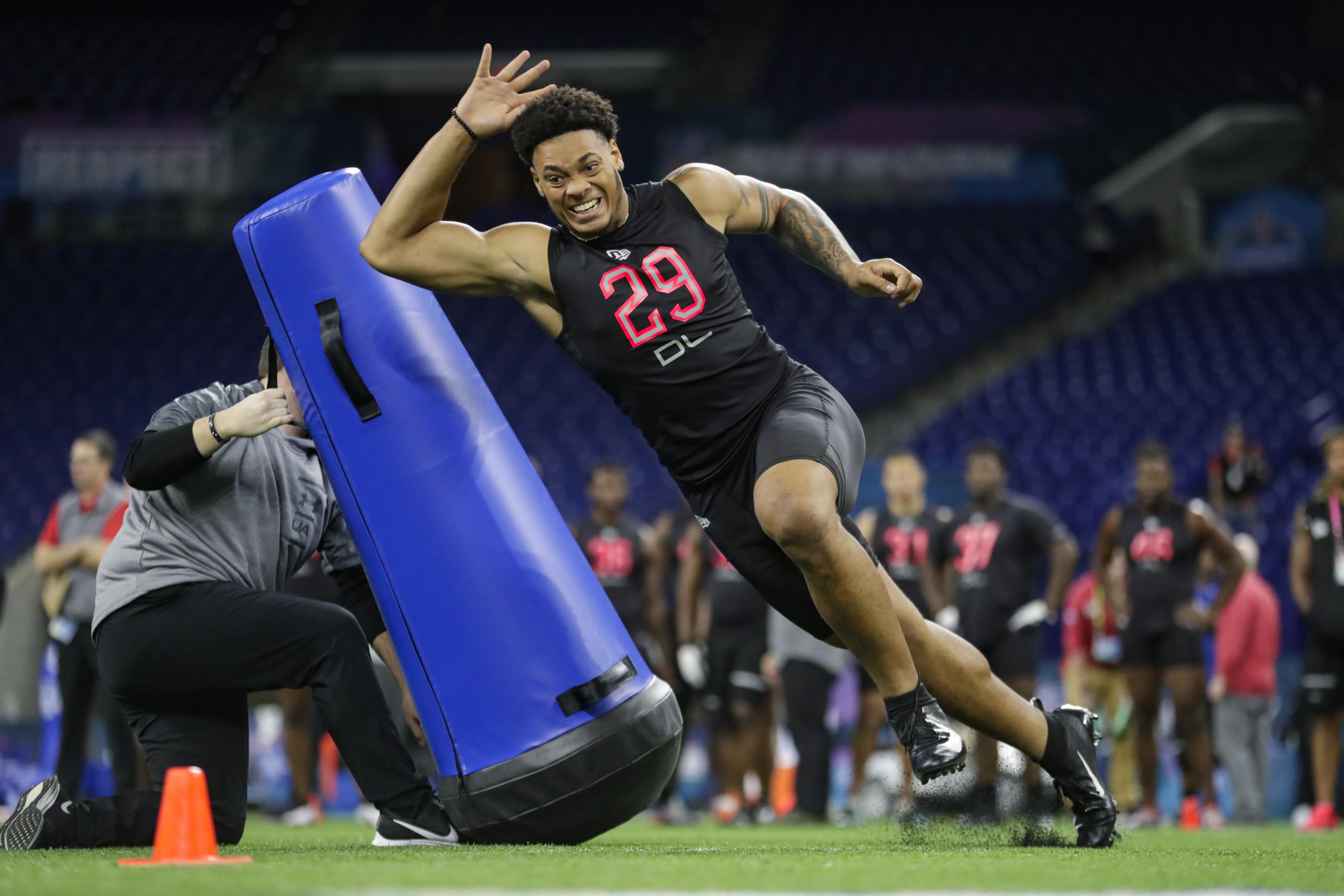 2020 NFL Mock Draft: Minnesota Vikings Select DE Yetur Gross-Matos at No.  25 - Dawgs By Nature