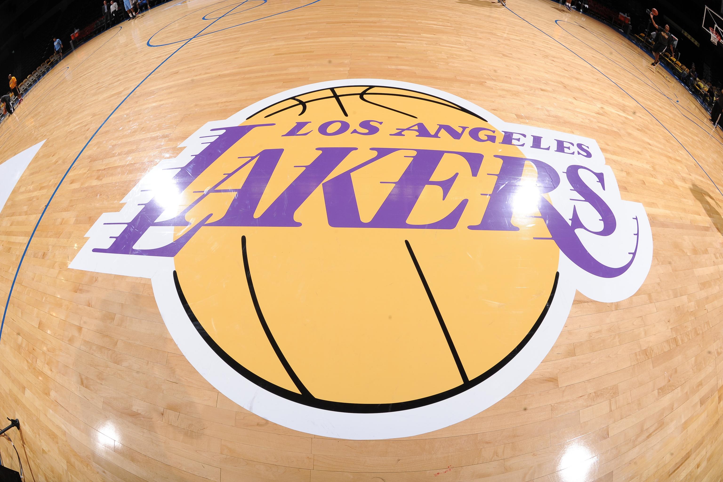 L.A. Lakers received $4.6 million from federal loan program — but returned  it