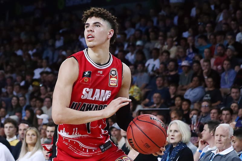 AUCKLAND, NEW ZEALAND - NOVEMBER 30: LaMelo Ball of the Hawks in action during the round 9 NBL match between the New Zealand Breakers and the Illawarra Hawks at Spark Arena on November 30, 2019 in Auckland, New Zealand. (Photo by Anthony Au-Yeung/Getty Images)