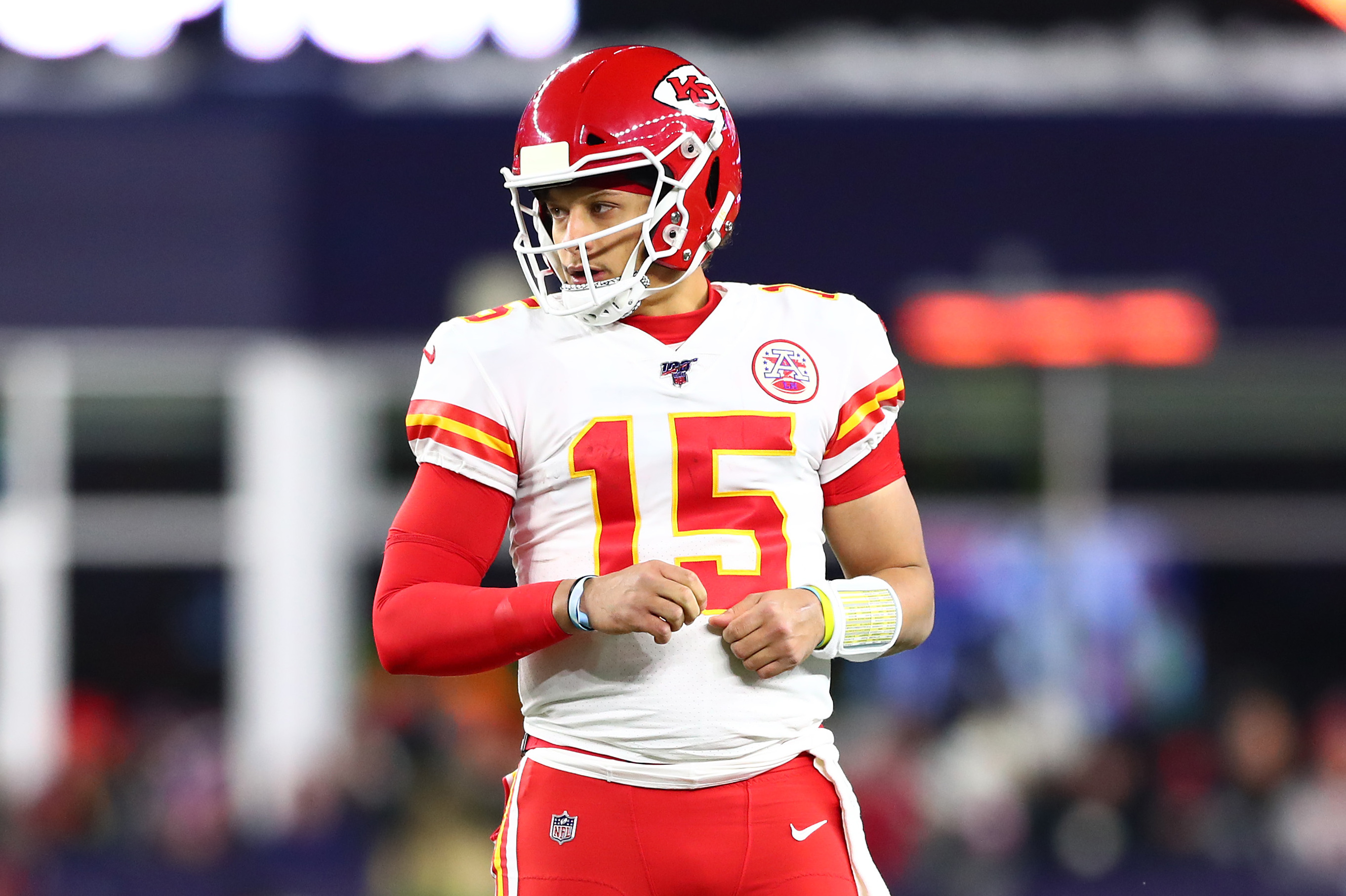 Will Chiefs' Mahomes switch to No. 5 now?