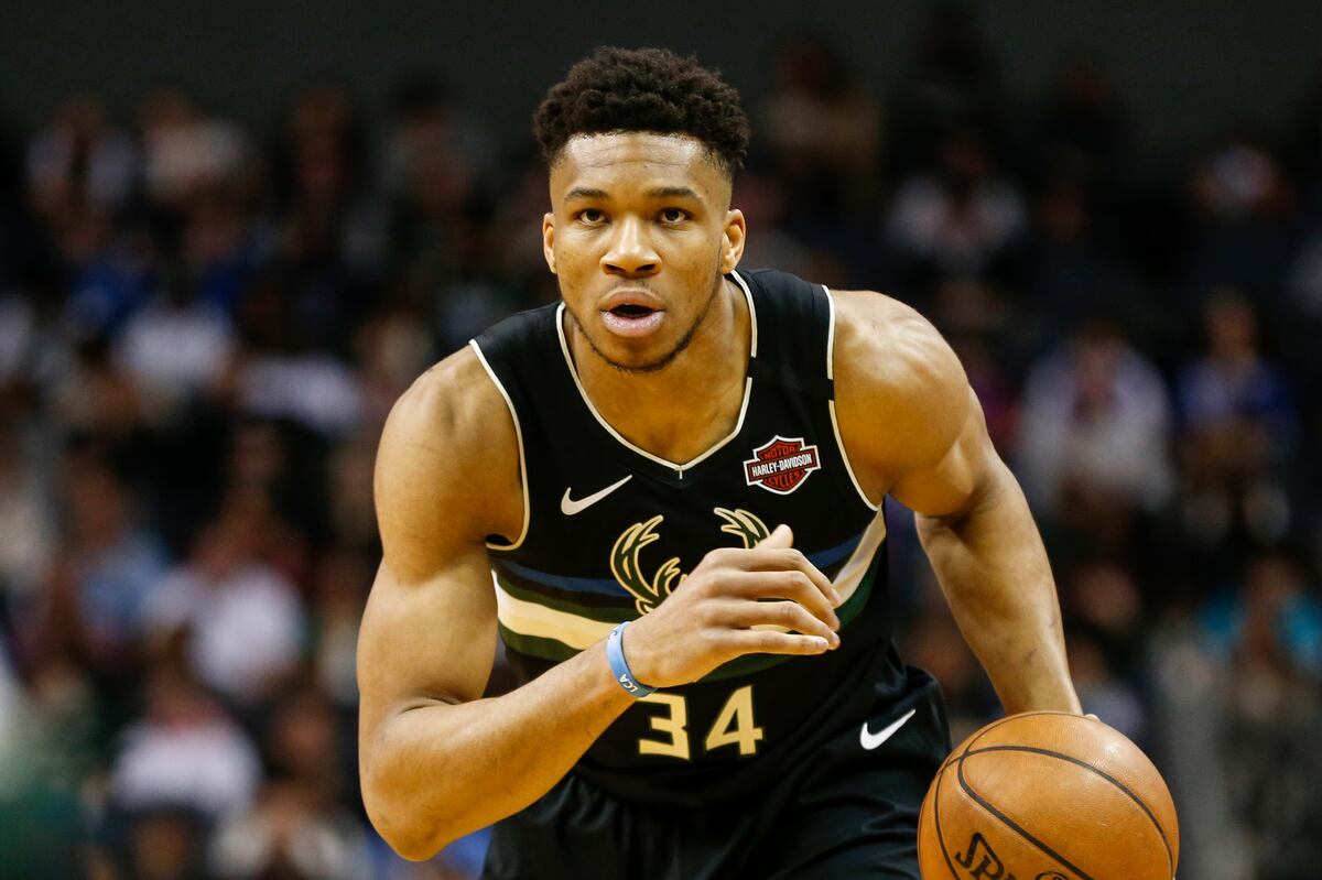 giannis twos