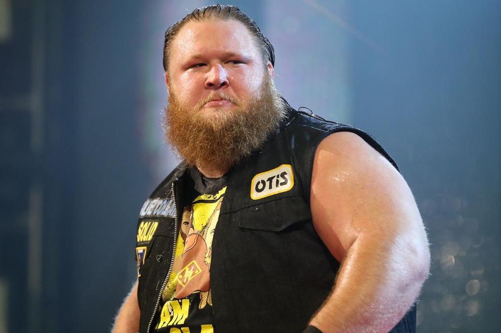 Otis' Money in the Bank Win, Wyatt Family Reunion?, More WWE SmackDown