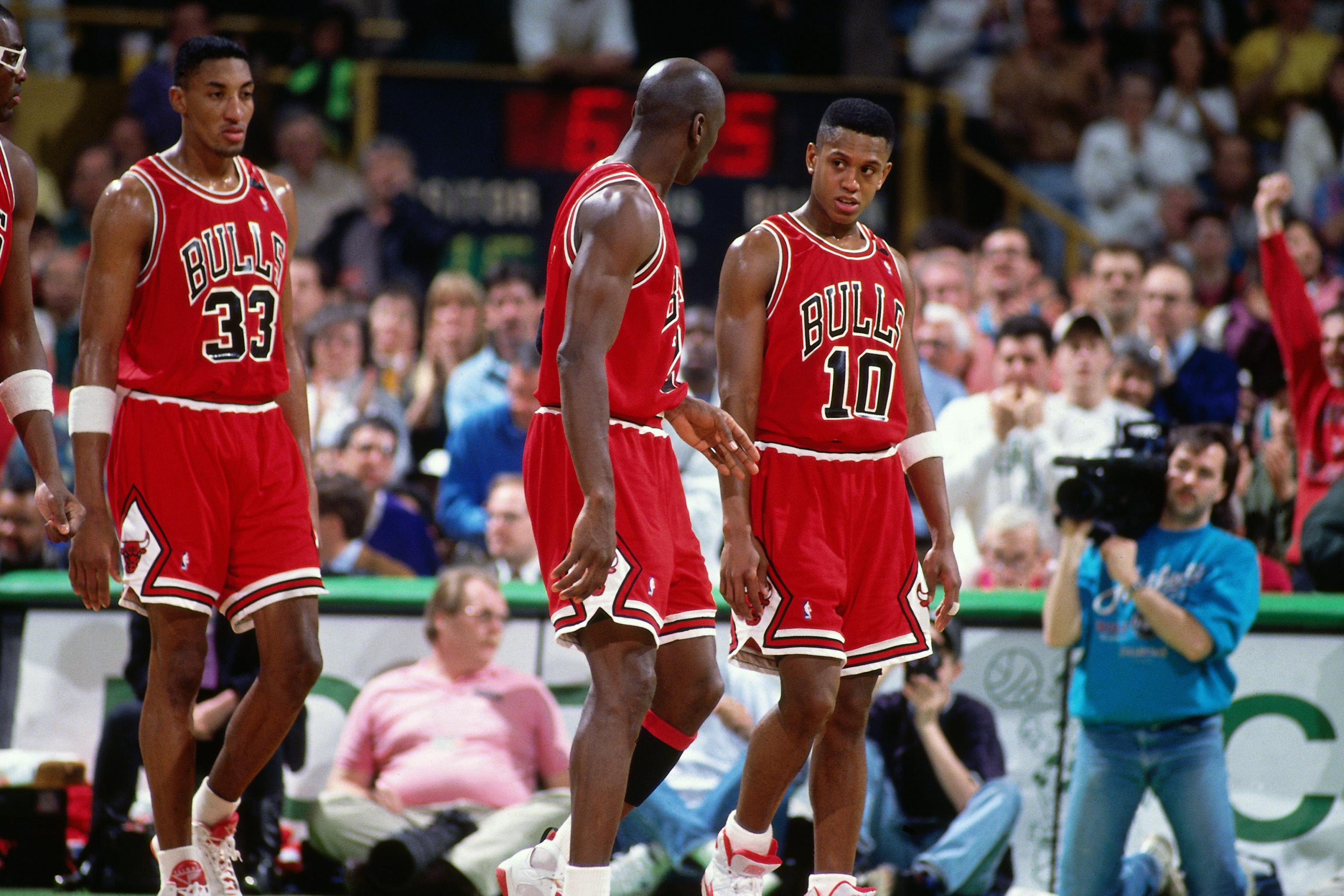 Three-time NBA Champion BJ Armstrong on Playing With Michael Jordan, the  Bulls Dynasty, NBA Playoffs 