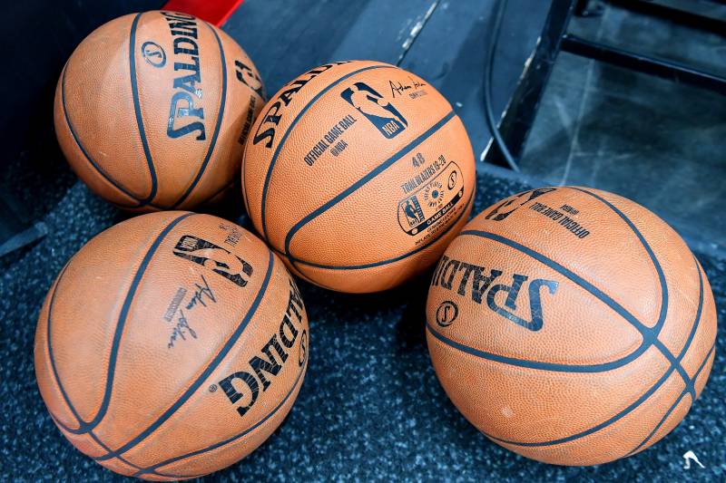 Algunos equipos de la NBA volverán a permitir entrenamientos el viernes