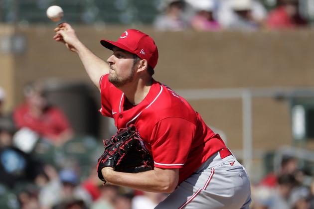 Cincinnati Reds pitcher Trevor Bauer throws against the Arizona Diamondbacks during the first inning of a spring training baseball game, Thursday, Feb. 27, 2020, in Scottsdale Ariz. (AP Photo/Matt York)