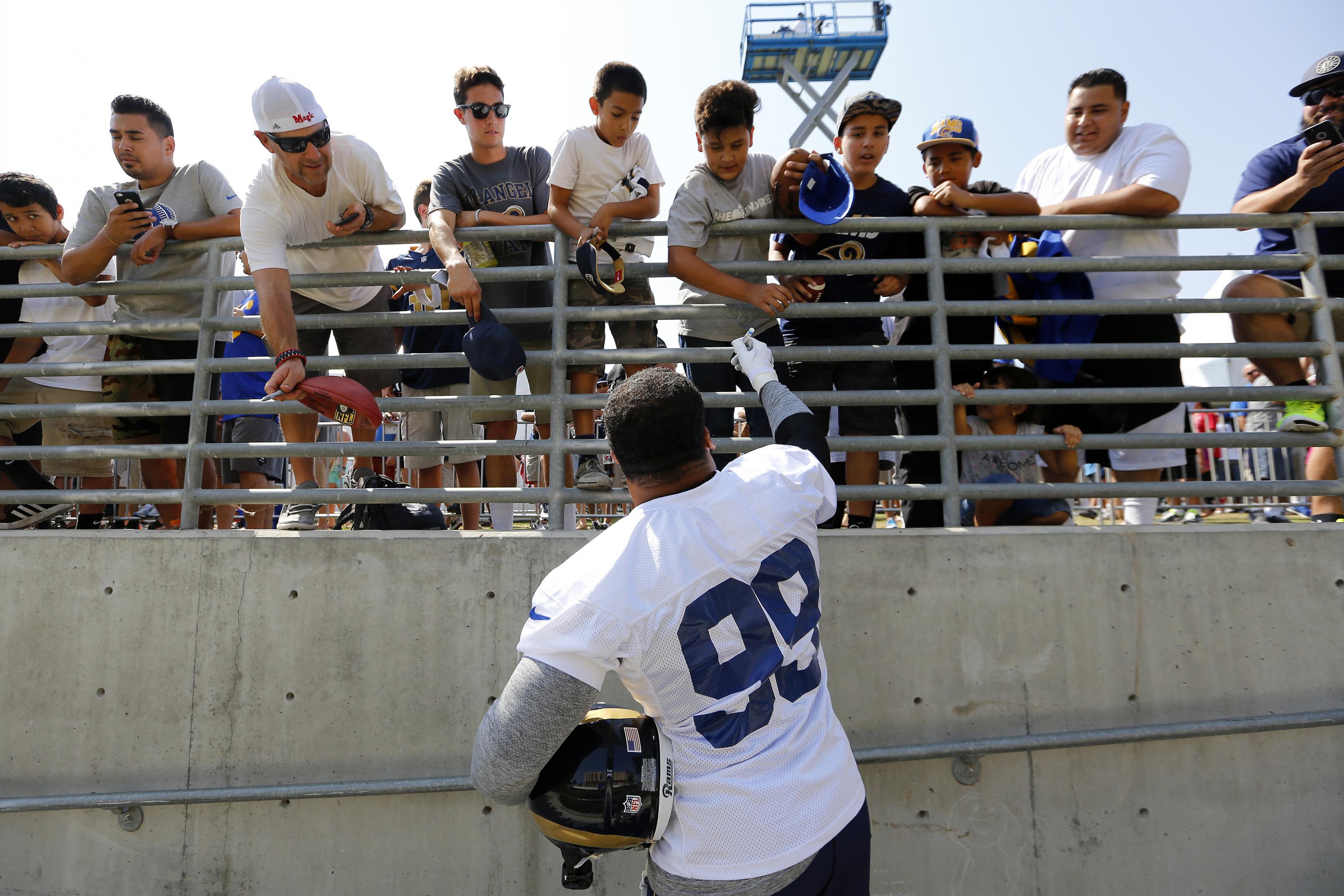 Rams' Aaron Donald: Football without fans 'wouldn't be fun'